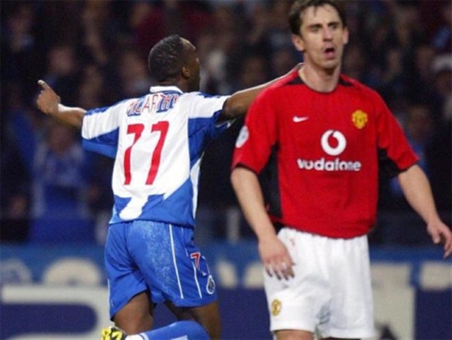 禁区内射门 禁区内射门